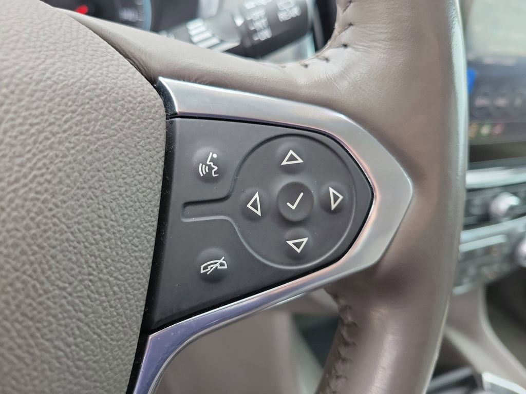 Certified 2020 Chevrolet Traverse LT w/ Driver Confidence II Package image 27