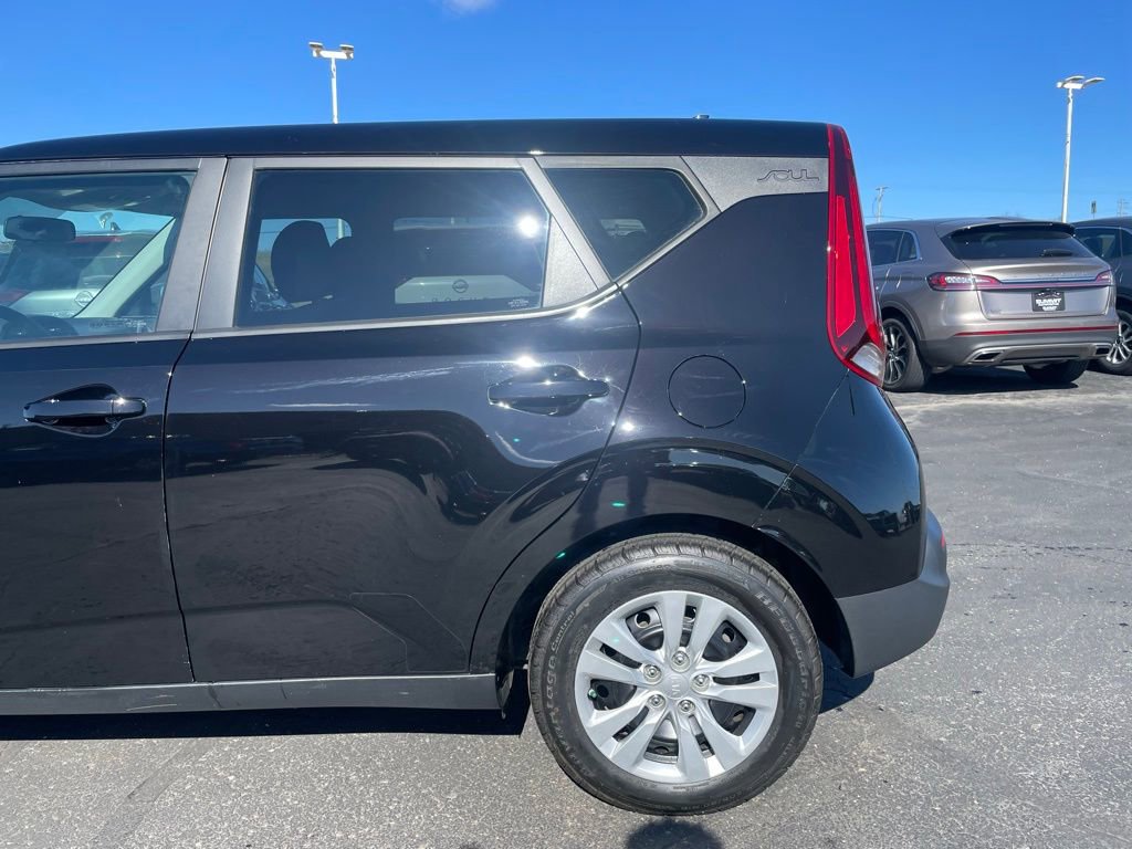 Used 2020 Kia Soul LX FWD image 33