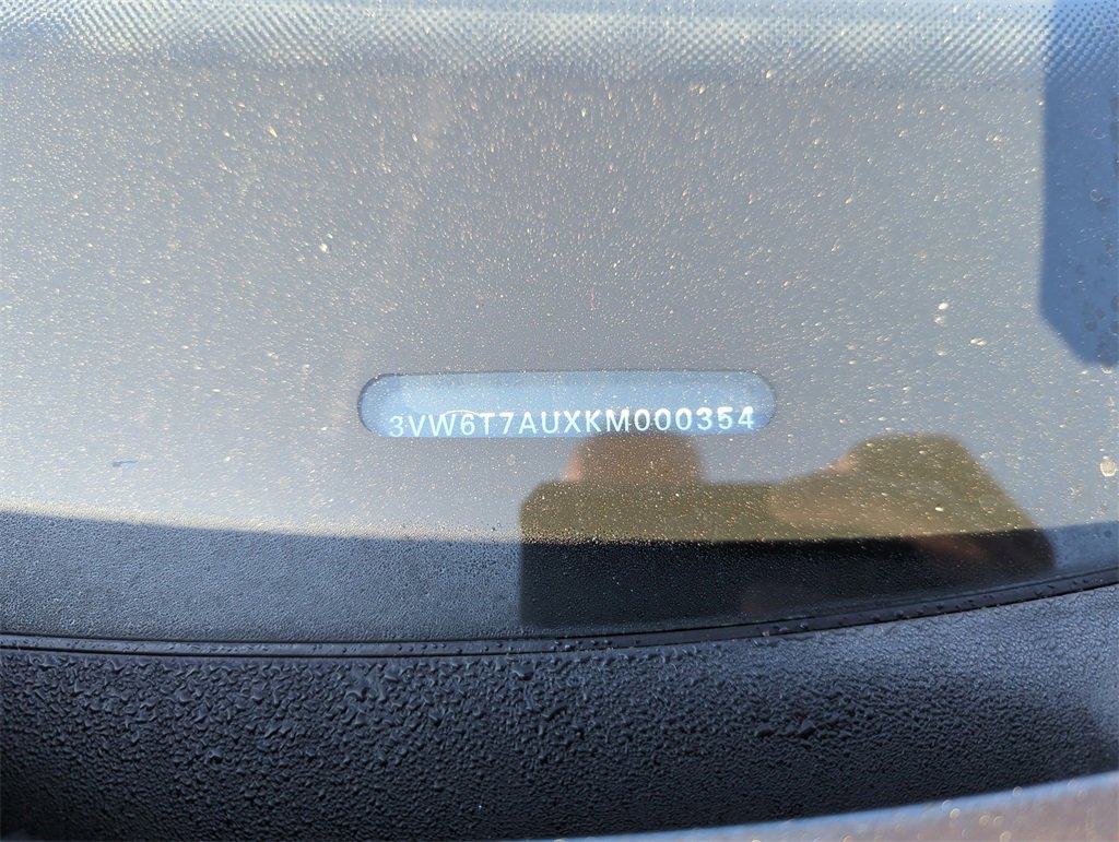 Used 2019 Volkswagen Golf 4-Door image 6