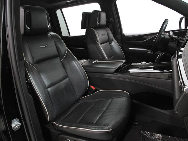 Used 2022 Cadillac Escalade ESV Sport w/ Touring Package image 19