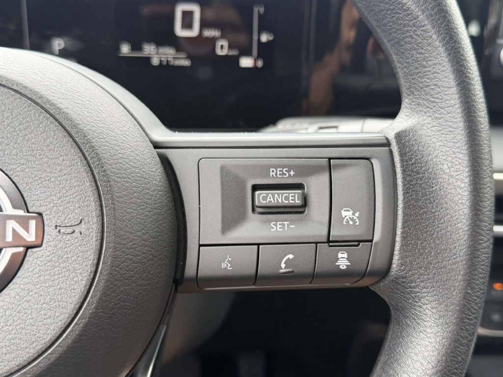 Used 2025 Nissan Kicks S w/ Interior Electronics Package AWD/4WD image 28