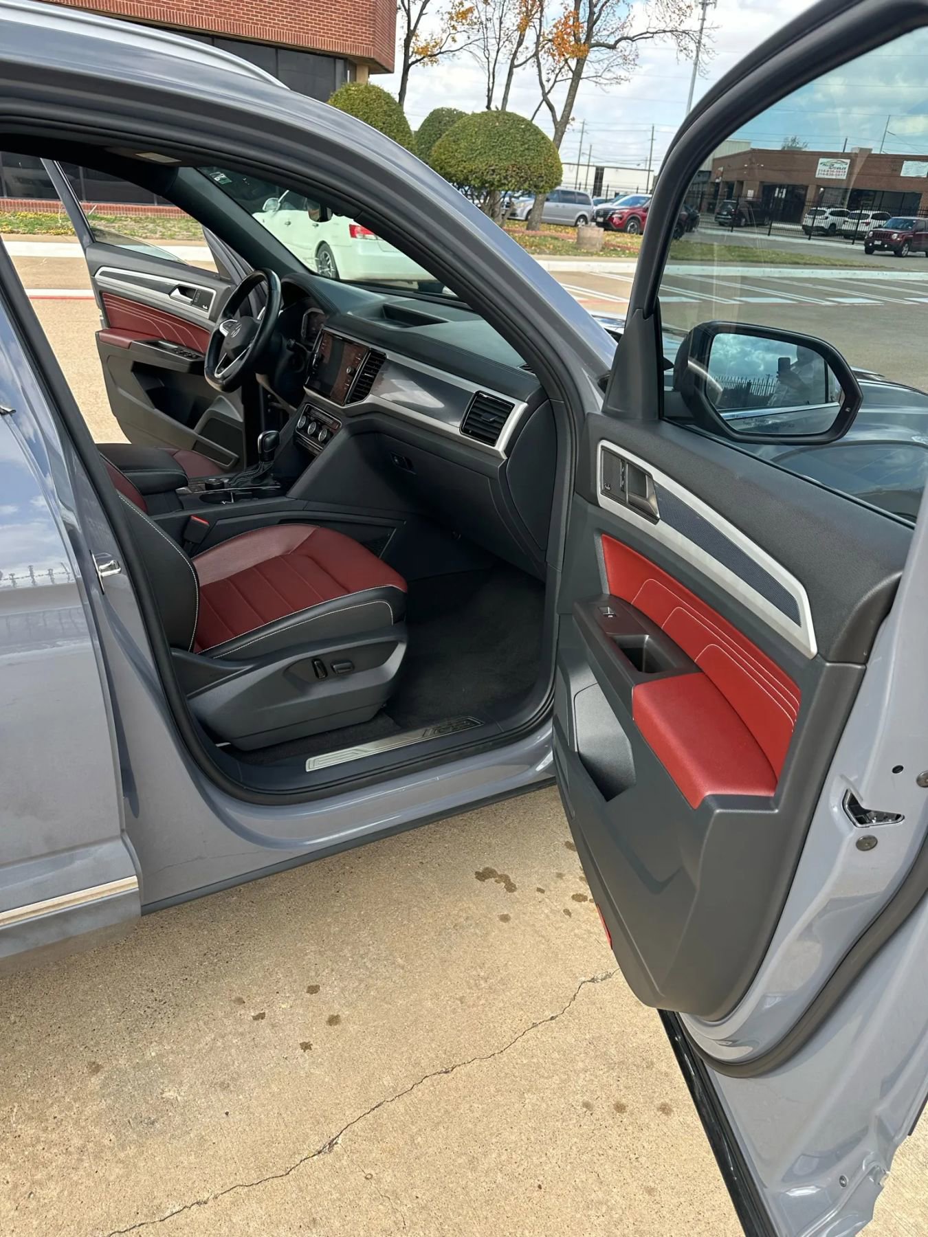 Used 2022 Volkswagen Atlas Cross Sport SEL Premium R-Line w/ Cross Sport MDO Package image 13