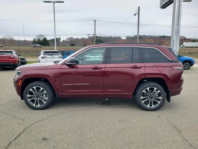 New 2025 Jeep Grand Cherokee Overland w/ Adv Protech Group III image 5