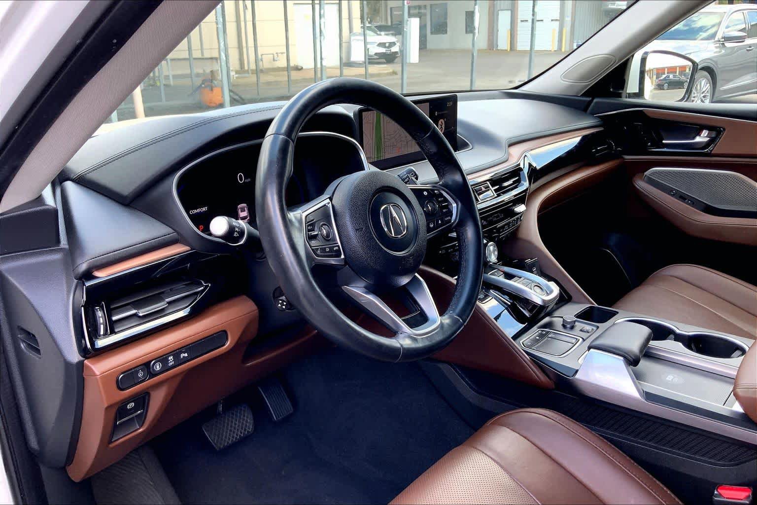 Certified 2023 Acura MDX FWD w/ Technology Package image 17