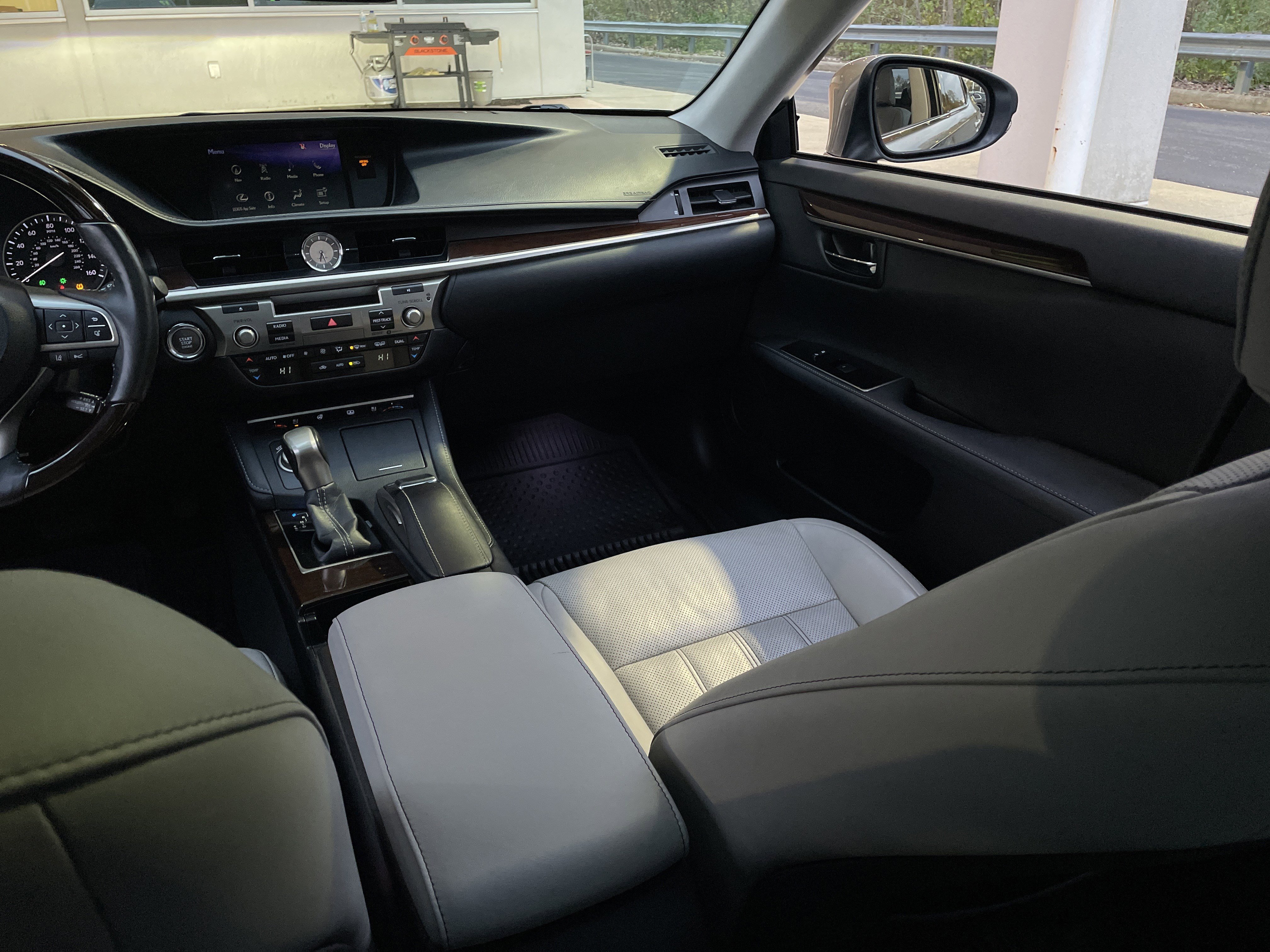 Used 2017 Lexus ES 350 image 16