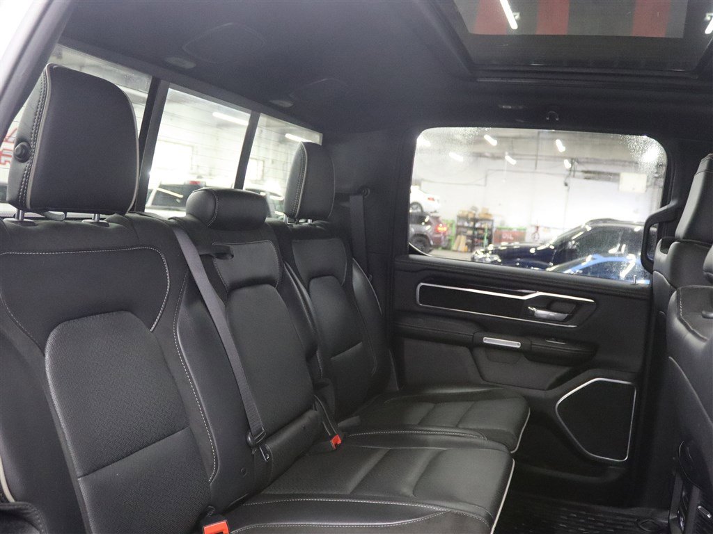 Used 2021 RAM 1500 Laramie AWD/4WD image 19