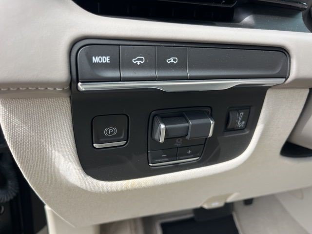 Certified 2023 Cadillac Escalade ESV Premium Luxury Platinum RWD image 15