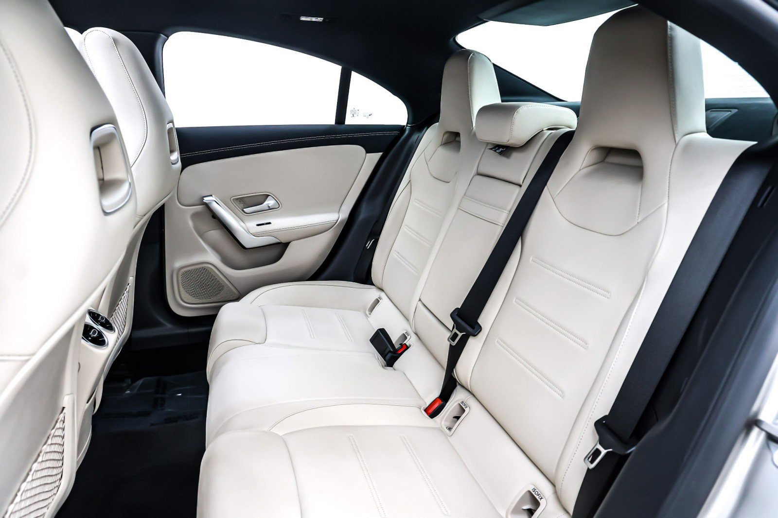 Used 2020 Mercedes-Benz CLA 250 image 9