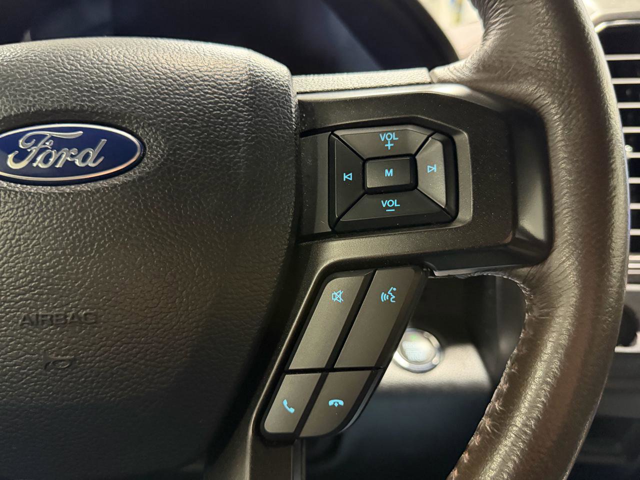 Used 2021 Ford Expedition Max King Ranch w/ Cargo Package image 23