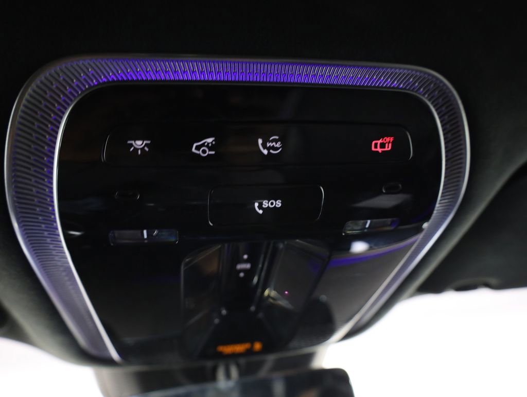 Used 2023 Mercedes-Benz EQS 580 4MATIC SUV w/ Exclusive Trim Package image 23