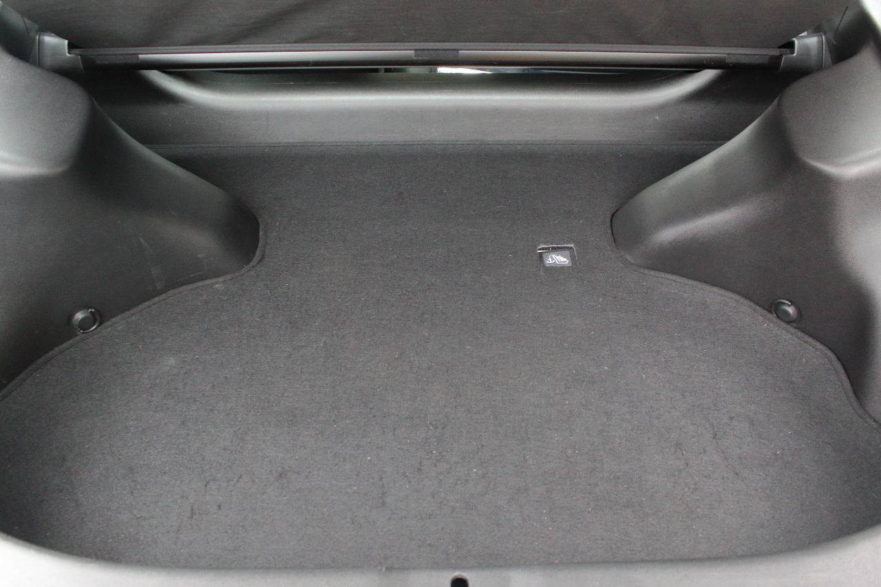 Used 2009 Nissan 370Z Touring RWD image 39