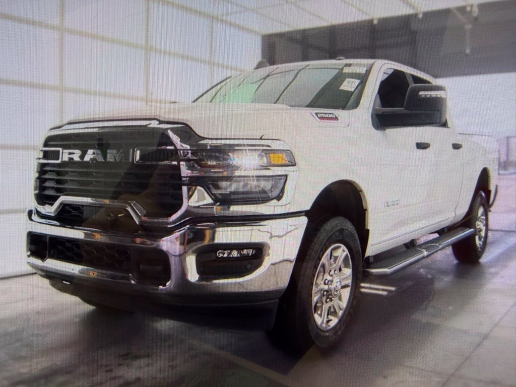 Used 2026 RAM 2500 Big Horn AWD/4WD image 2