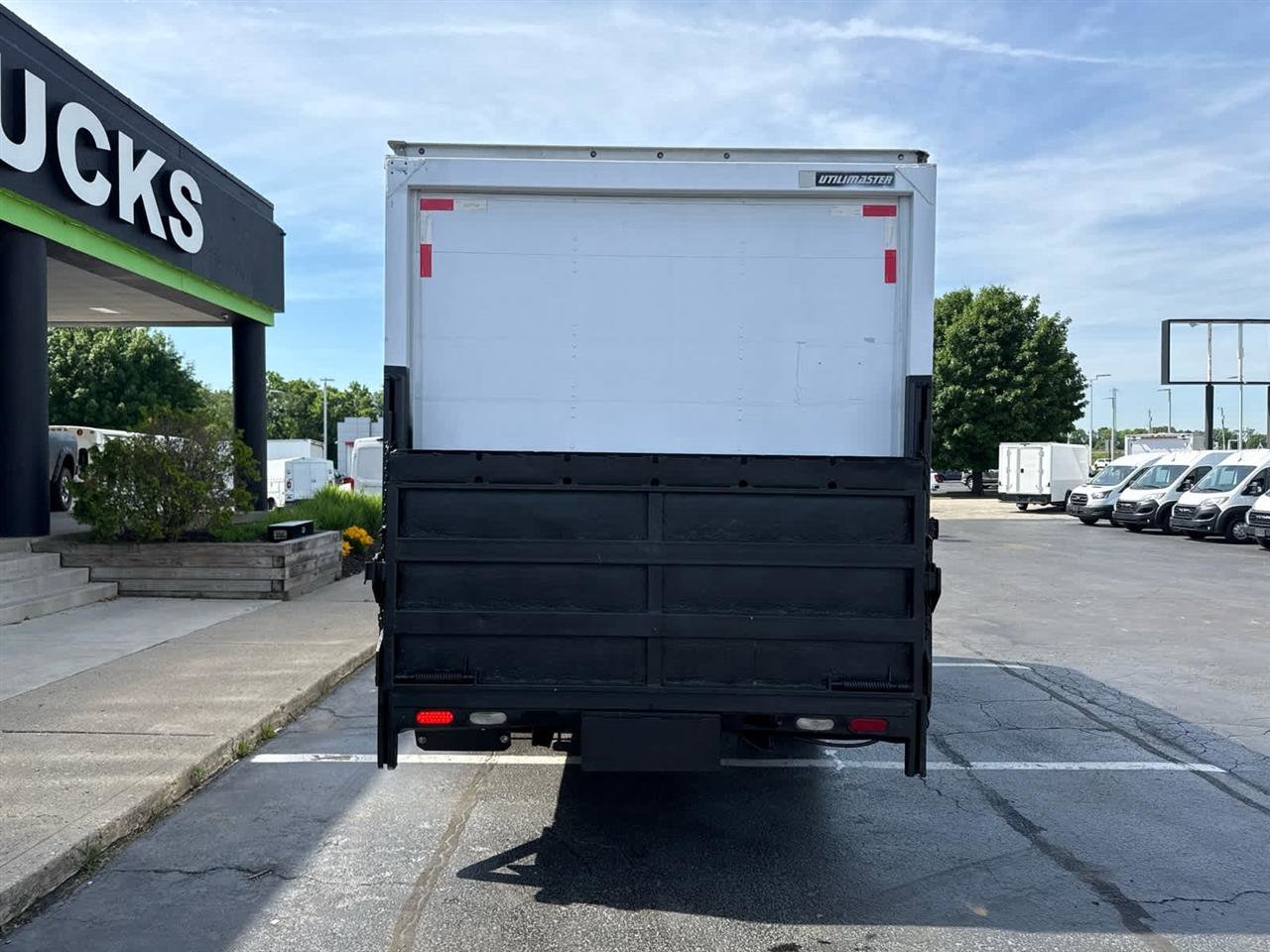 Used 2018 Ford E-350 and Econoline 350 Super Duty RWD image 7