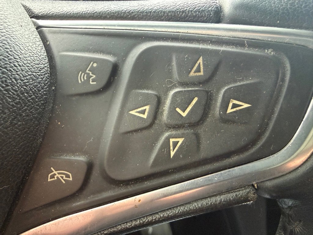 Used 2019 Chevrolet Equinox LT image 19