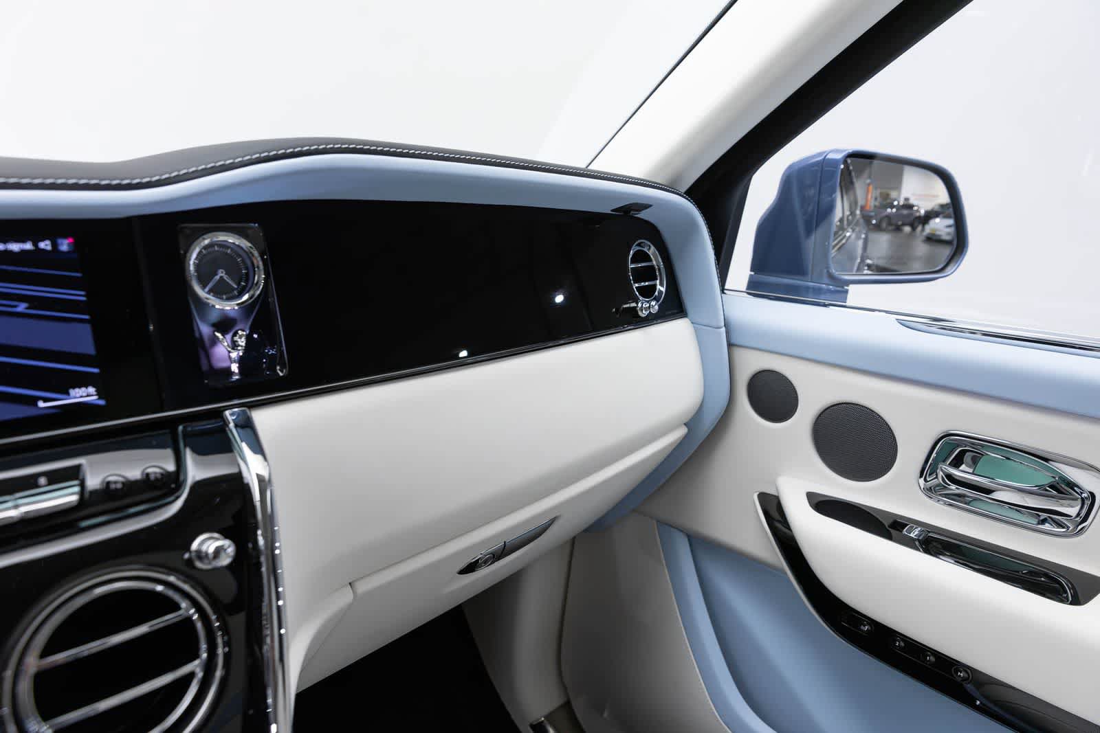 New 2027 Rolls-Royce Cullinan AWD/4WD image 39