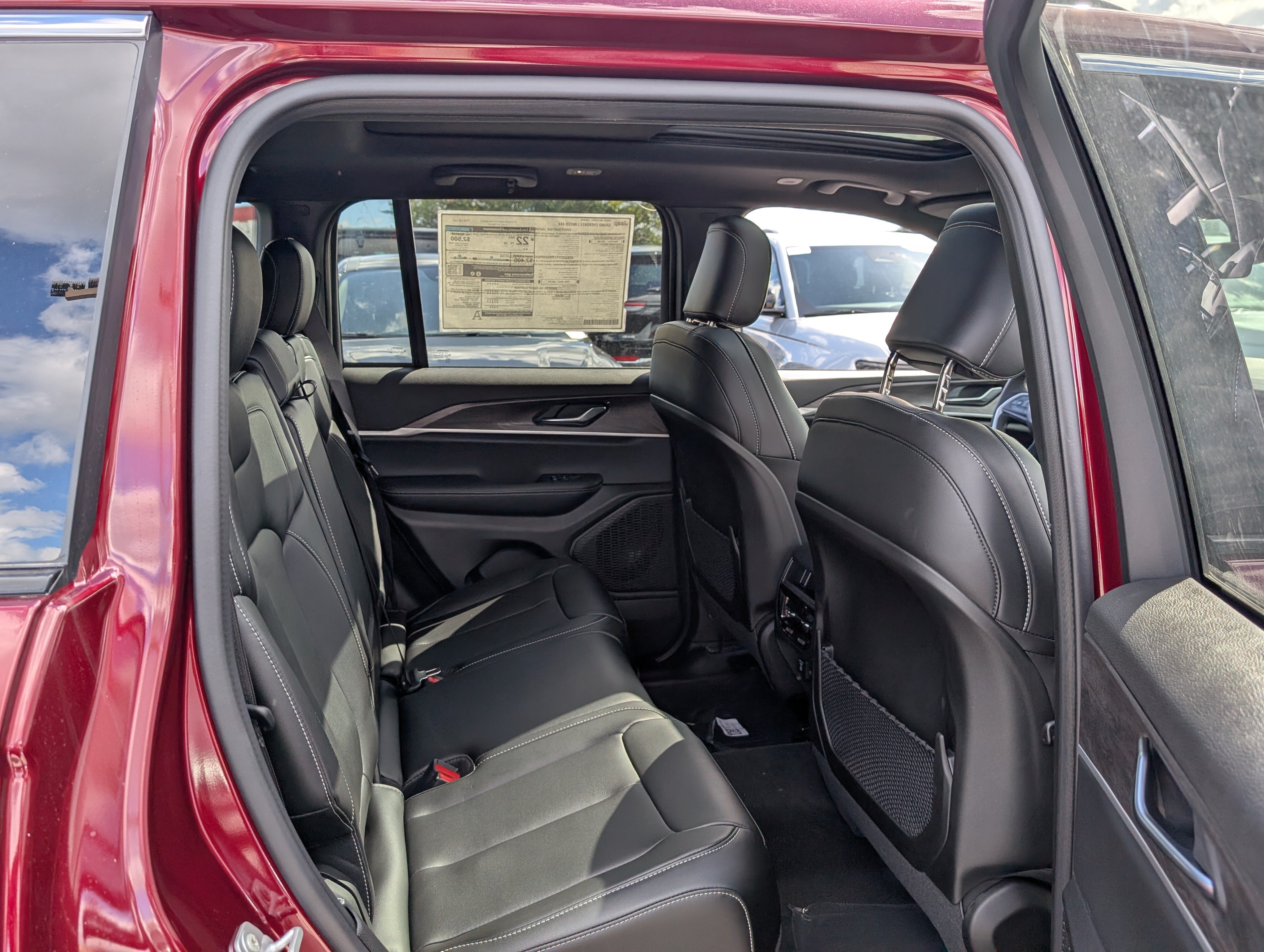 New 2025 Jeep Grand Cherokee Limited AWD/4WD image 11