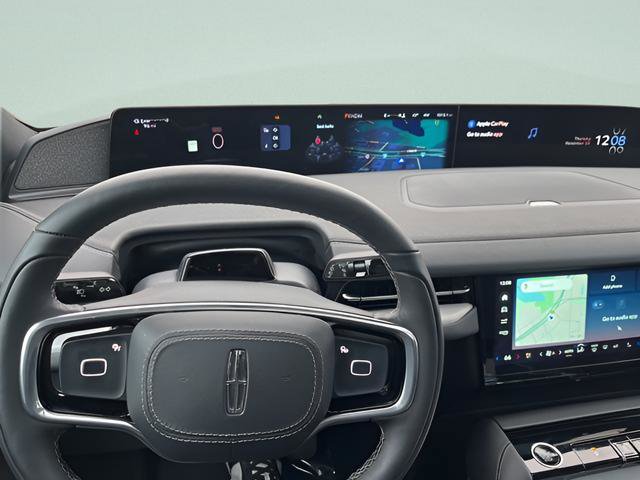 Used 2025 Lincoln Navigator Reserve w/ Jet Appearance Package image 9