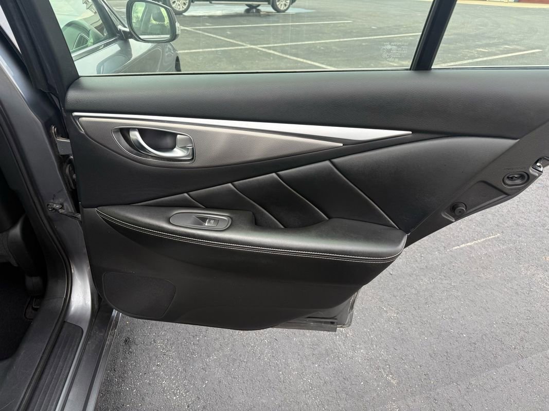 Used 2018 INFINITI Q50 Sport image 17