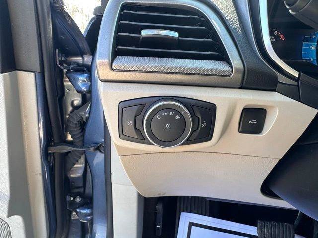 Used 2019 Ford Fusion SE AWD/4WD image 21