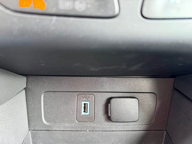 Used 2019 Ford Escape SEL image 36