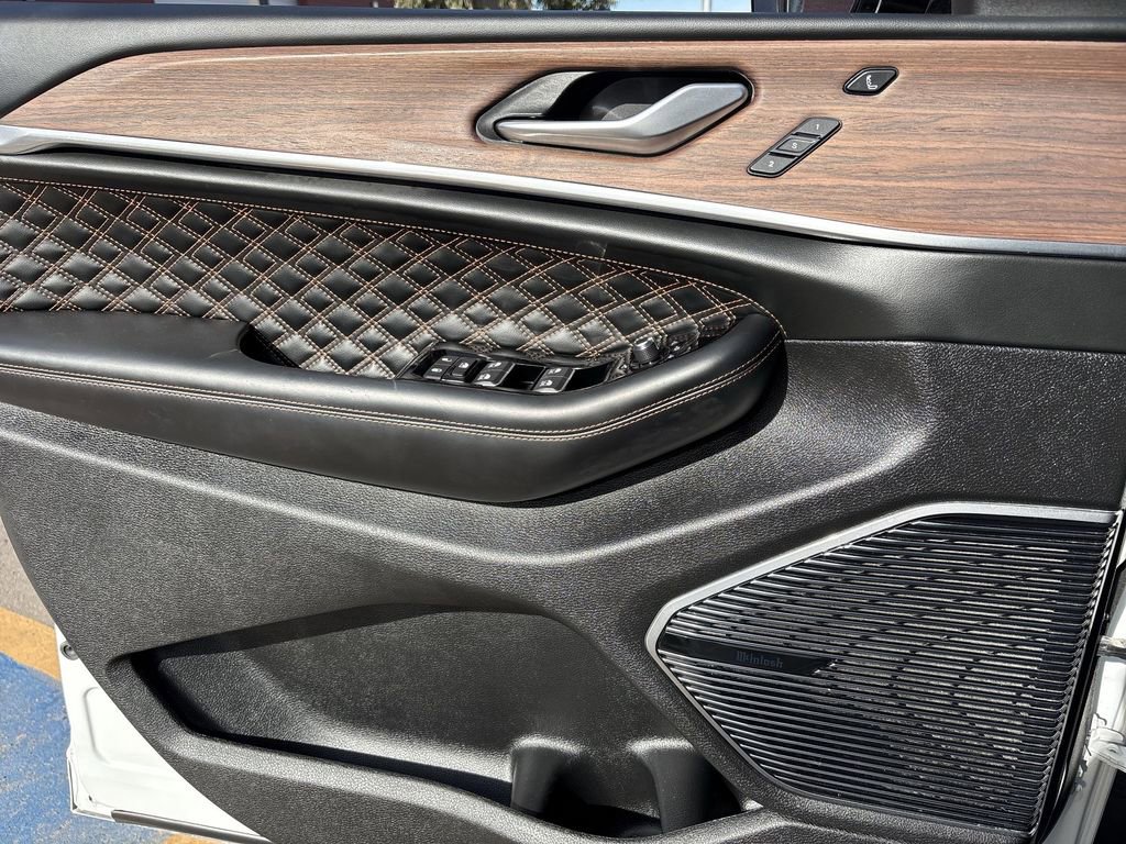 Used 2022 Jeep Grand Cherokee Summit w/ Advanced Protech Group IV image 23