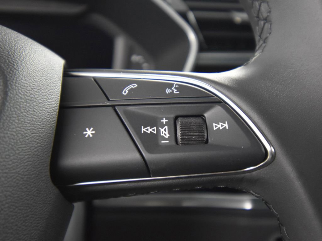 New 2025 Audi Q3 2.0T Premium image 25