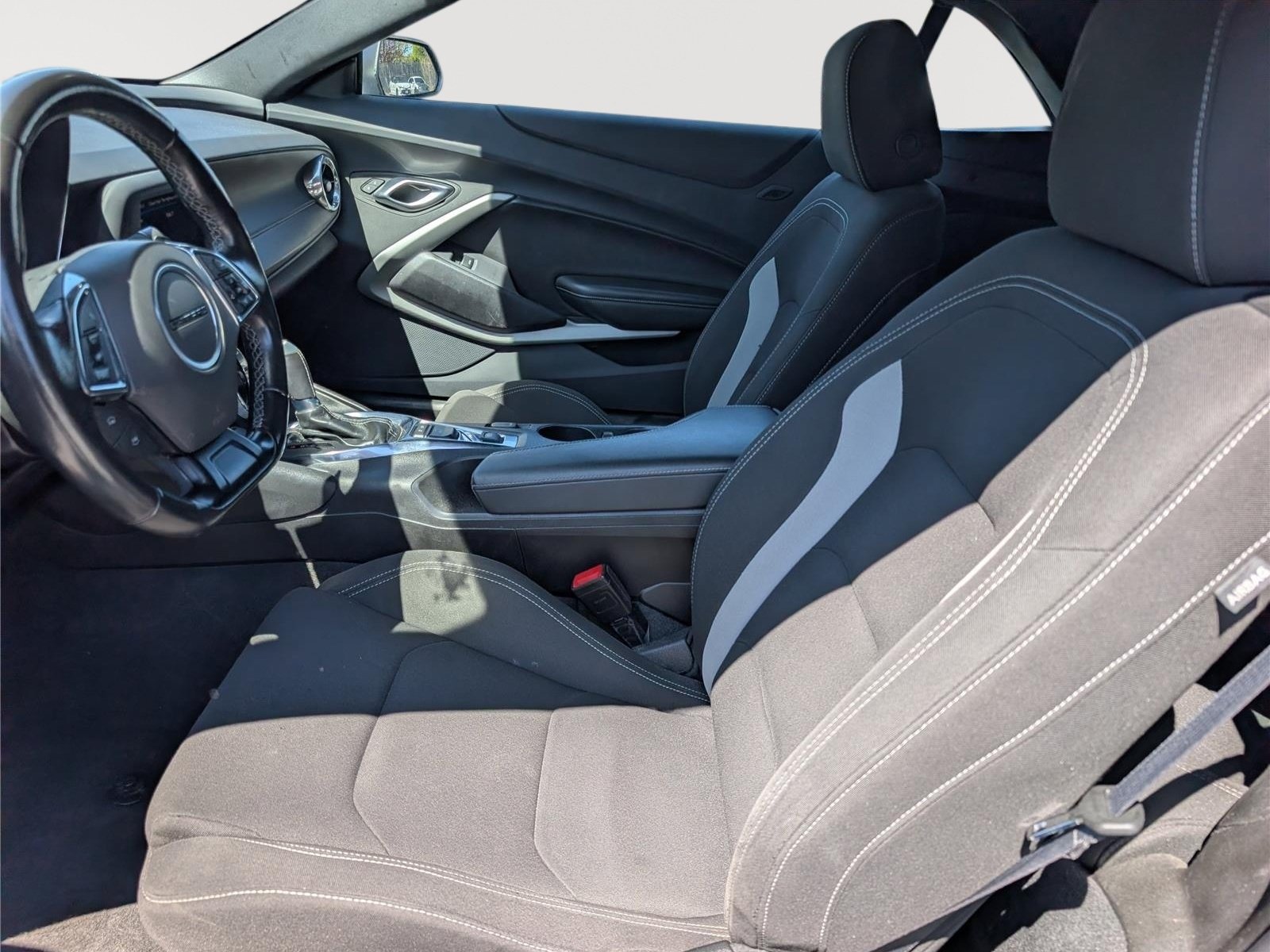 Used 2023 Chevrolet Camaro LT RWD image 14