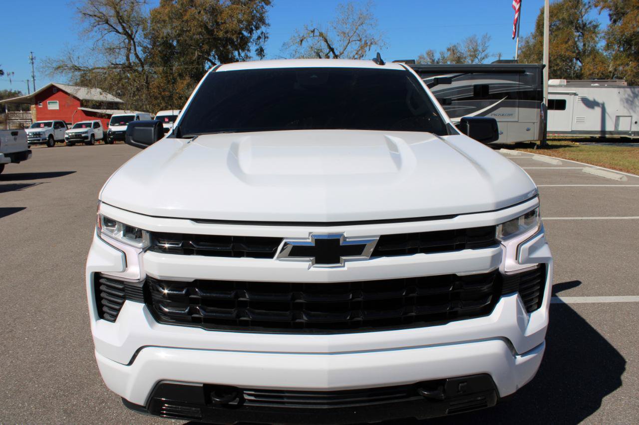 Used 2022 Chevrolet Silverado 1500 RST RWD image 2