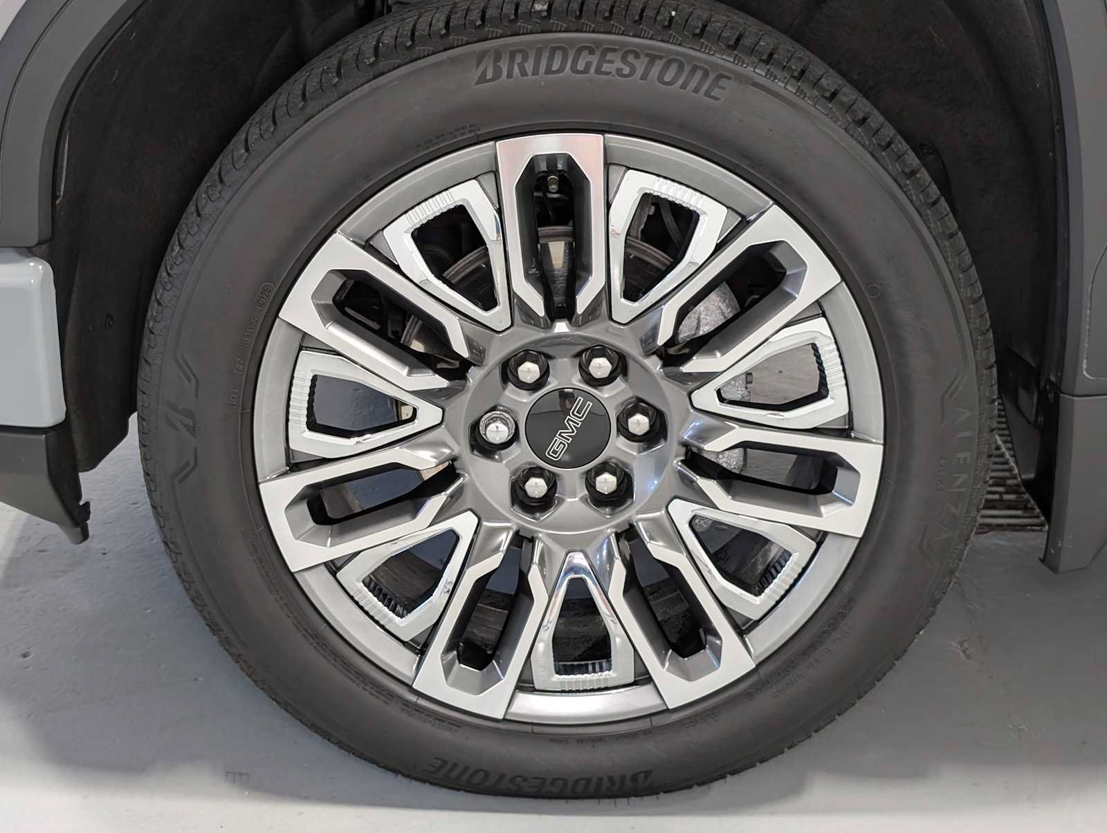 Certified 2025 GMC Sierra 1500 Denali Ultimate AWD/4WD image 3