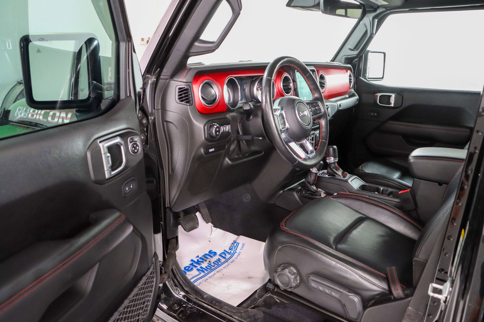 Used 2020 Jeep Gladiator Rubicon AWD/4WD image 3