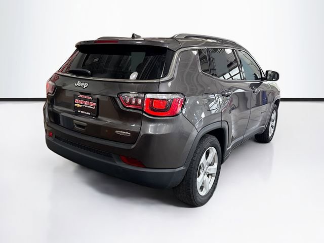 Used 2019 Jeep Compass Latitude w/ Popular Equipment Group FWD image 6