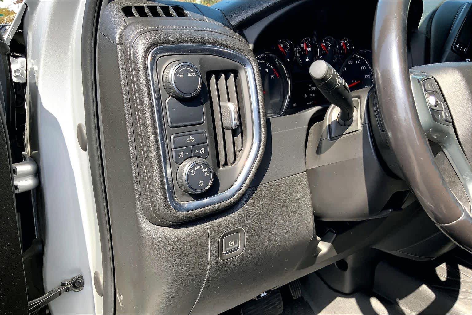Used 2021 Chevrolet Silverado 1500 LT RWD image 31