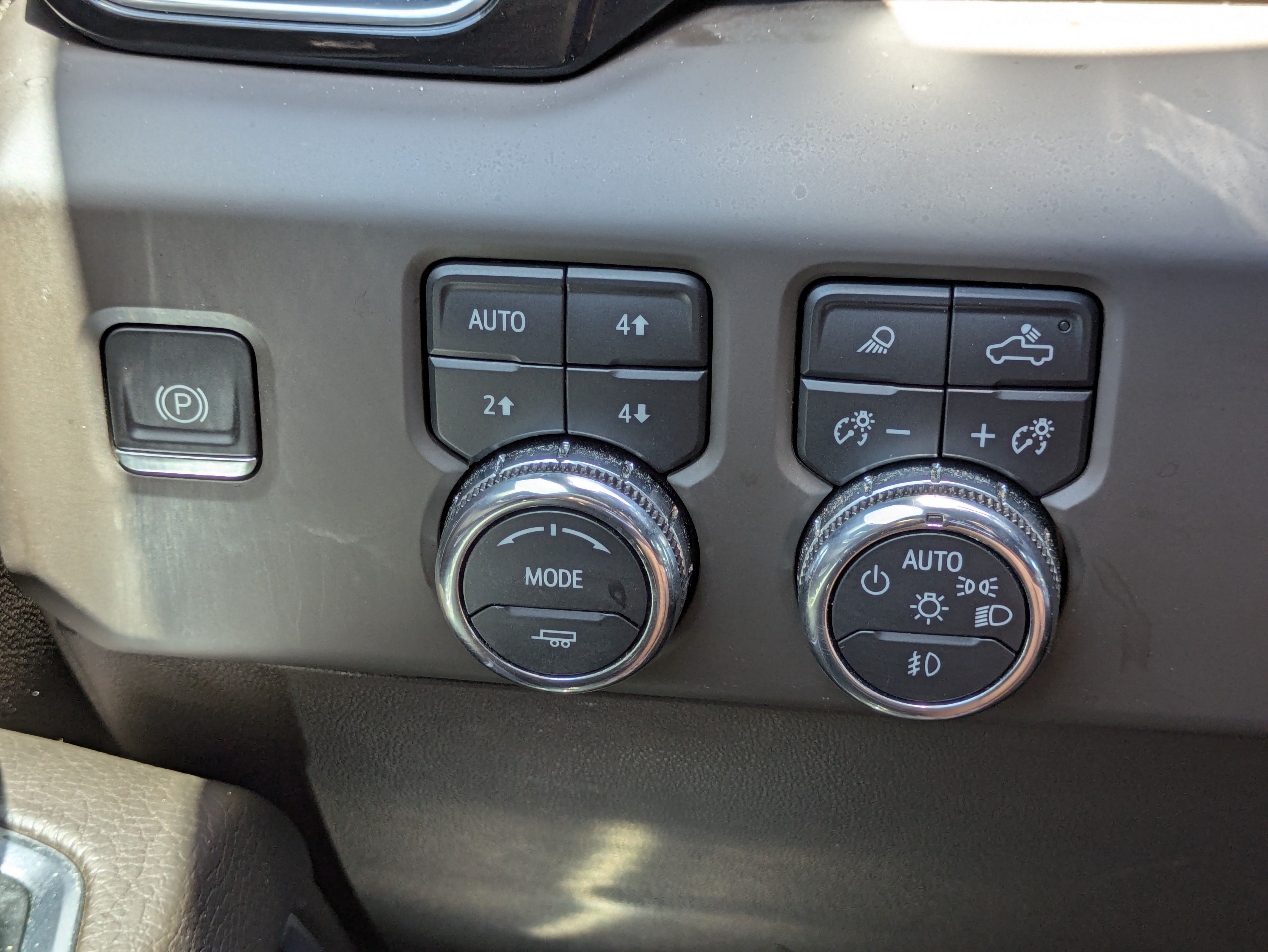 Used 2023 GMC Sierra 1500 Denali w/ Technology Package AWD/4WD image 36