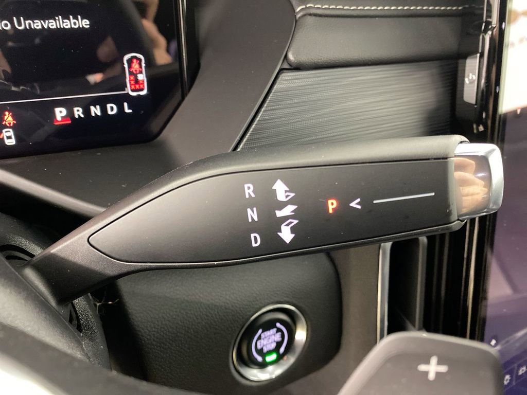 Used 2026 GMC Acadia Elevation w/ Black Edition image 19