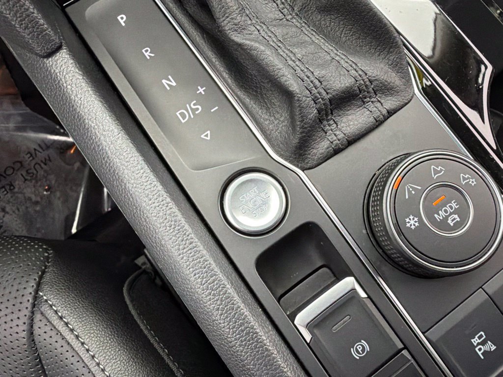 Used 2019 Volkswagen Atlas SEL Premium AWD/4WD image 17