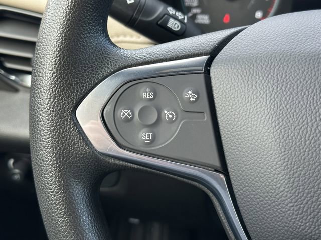 Used 2023 Chevrolet Traverse LS FWD image 25