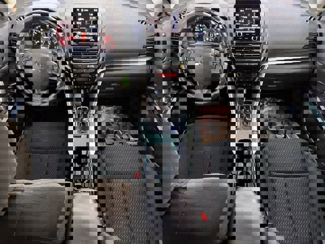 Used 2023 Mitsubishi Eclipse Cross LE image 11