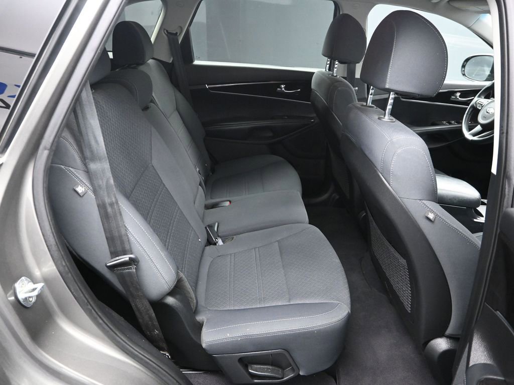 Used 2018 Kia Sorento LX w/ LX V6 Convenience Package image 35