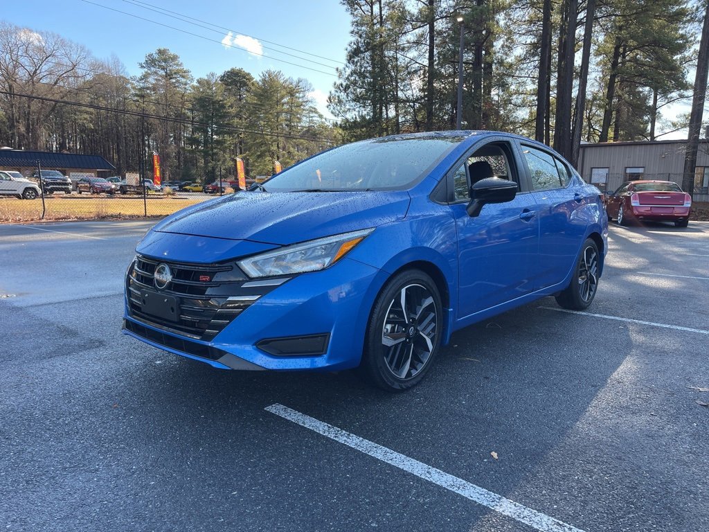 Used 2023 Nissan Versa SR w/ Trunk Package image 2
