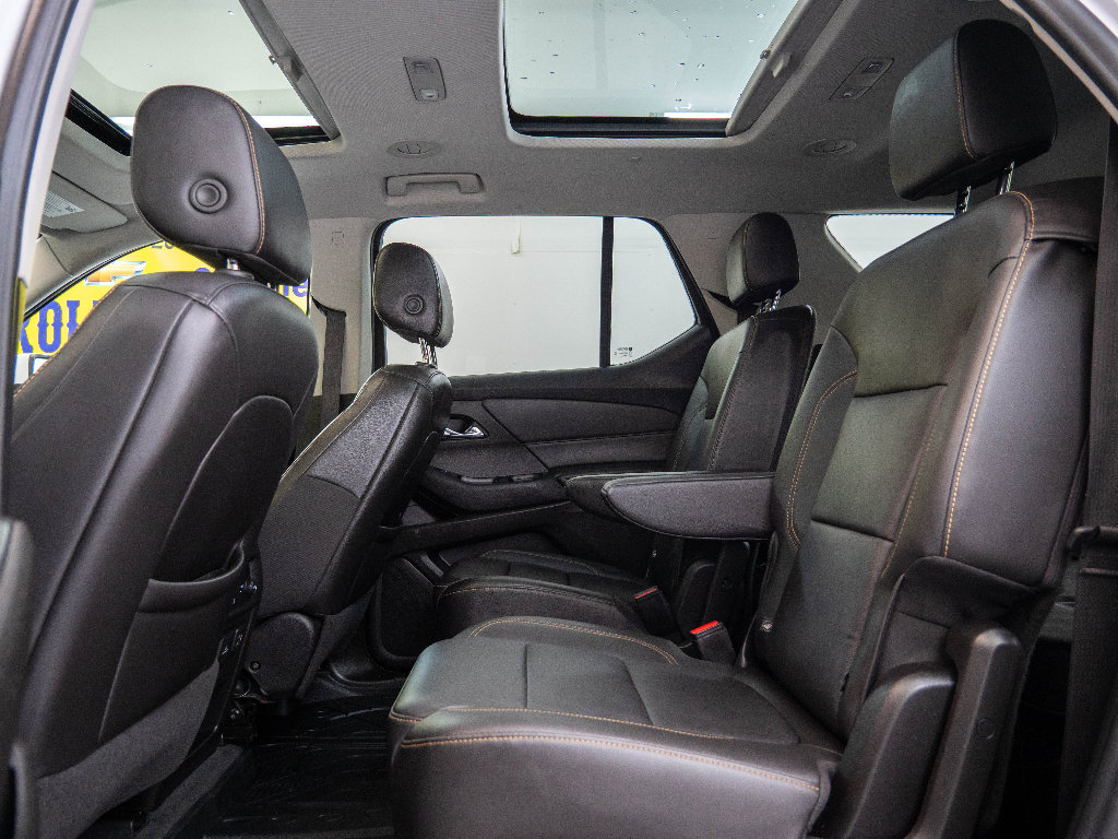 Used 2021 Chevrolet Traverse RS image 15