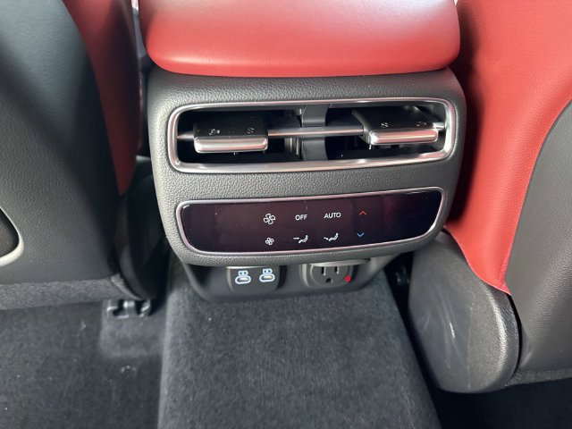 New 2027 Genesis GV70 2.5T Sport Prestige AWD/4WD image 14