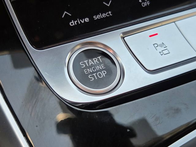 Used 2025 Audi Q8 Premium Plus image 29