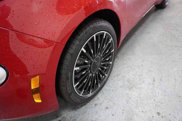 New 2024 FIAT 500 e (RED) image 9