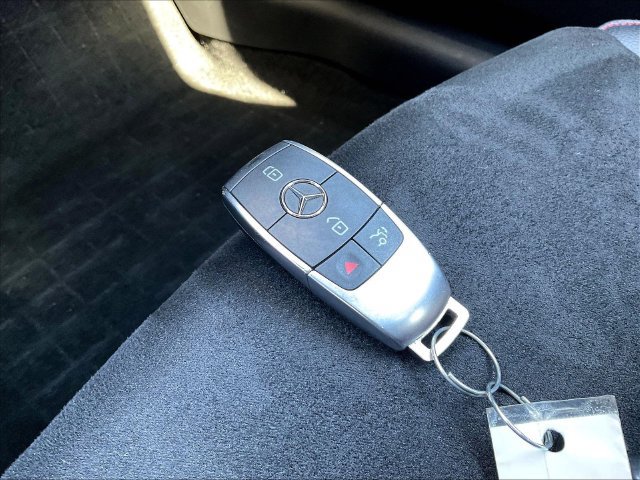 Used 2023 Mercedes-Benz CLA 250 4MATIC image 37