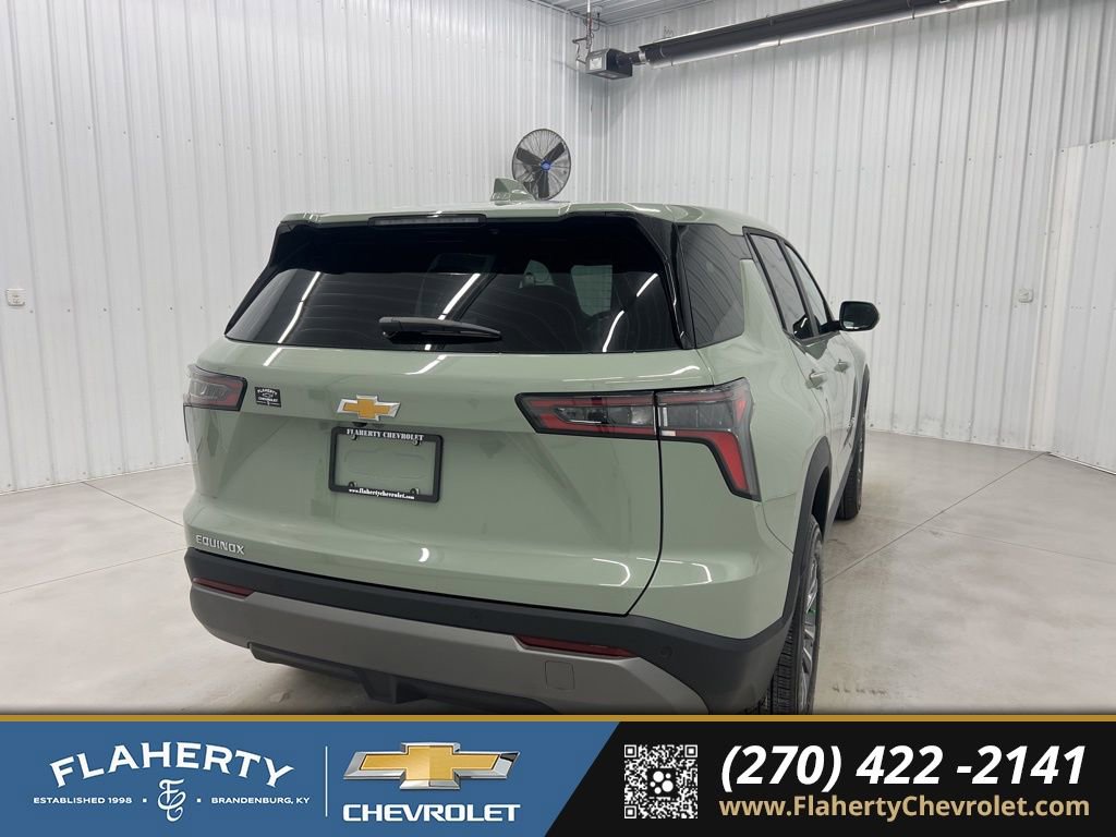 New 2026 Chevrolet Equinox LT image 3