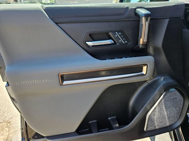 Used 2025 GMC Hummer EV 2X AWD/4WD image 25