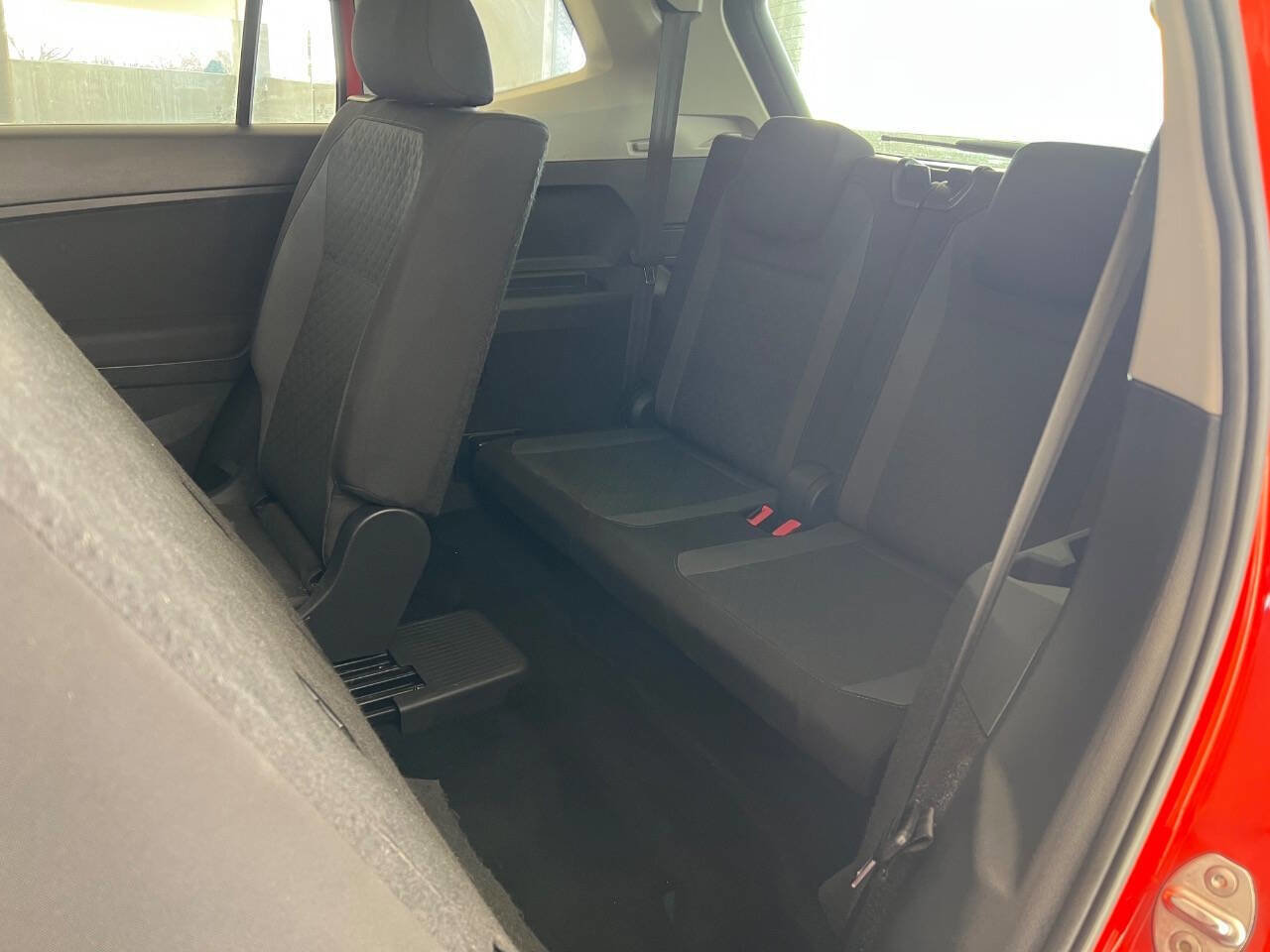 Used 2019 Volkswagen Tiguan S w/ 3rd Row Seat Package image 20