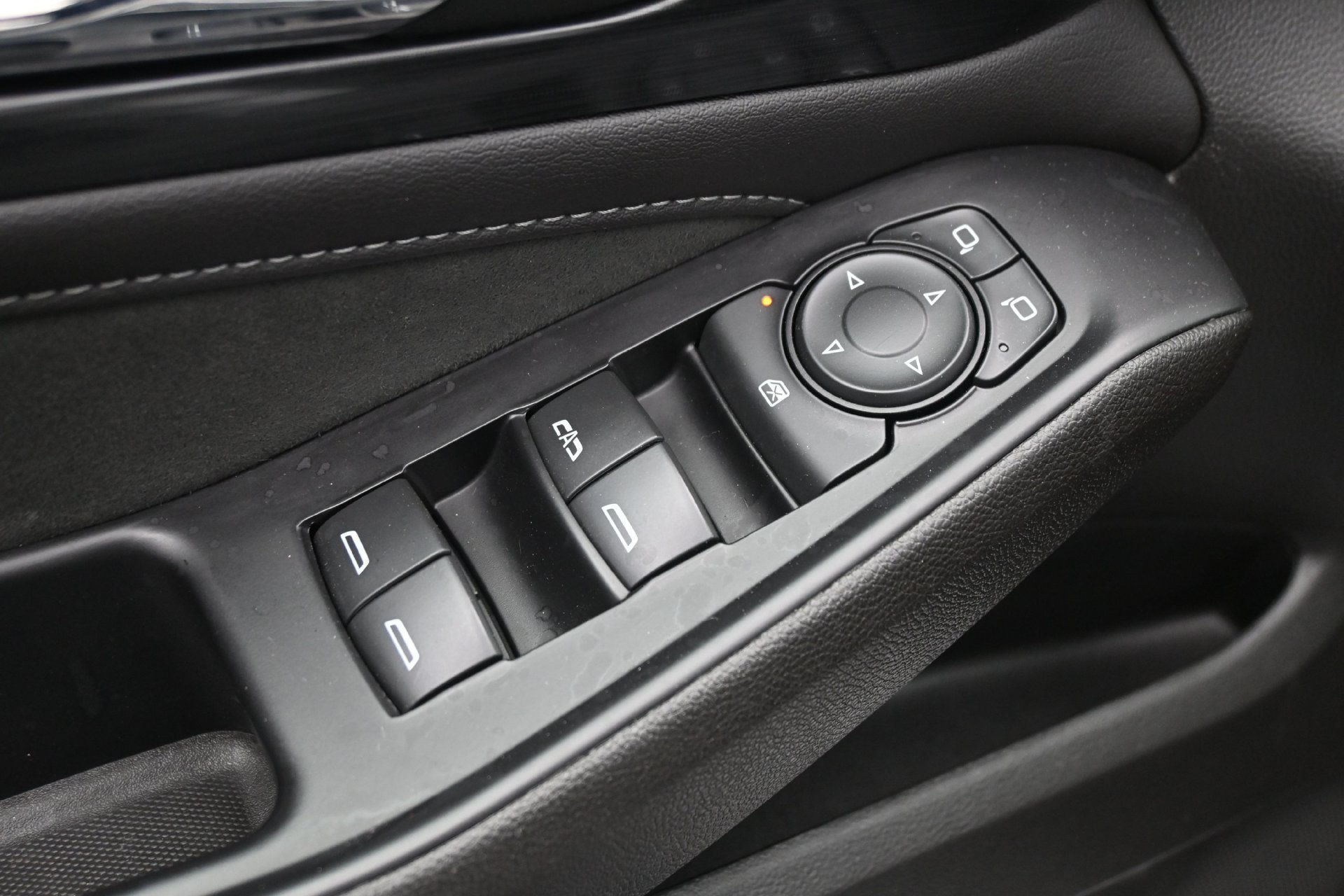 Used 2021 Chevrolet Traverse High Country AWD/4WD image 20