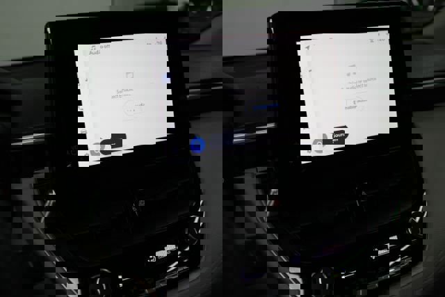 Used 2023 Toyota Corolla Cross L image 17