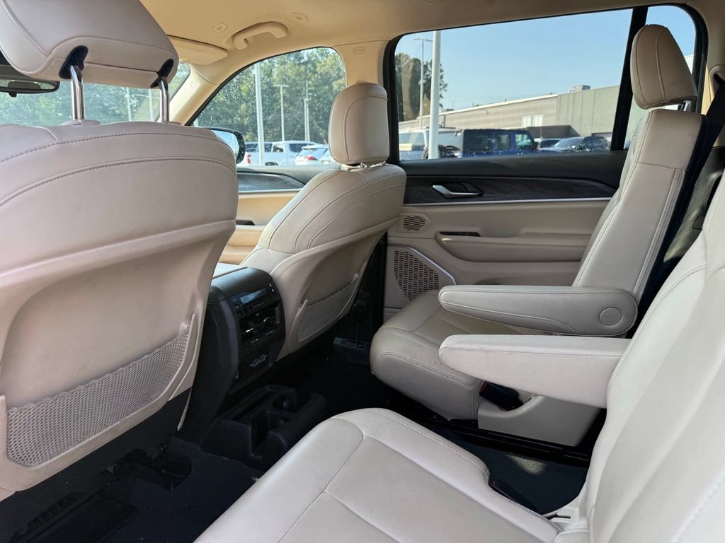 Used 2022 Jeep Grand Cherokee L Limited AWD/4WD image 21